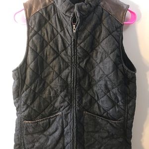 Ralph Lauren Vest -equestrian style- thick, pockets, zipper and buttons